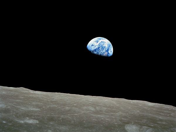 earthrise_small